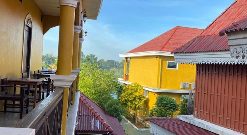 Golden Hotel Dondet Muang Không Esterno foto