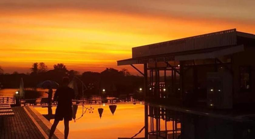 Golden Hotel Dondet Muang Không Esterno foto