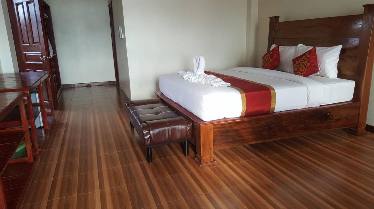 Golden Hotel Dondet Muang Không Esterno foto