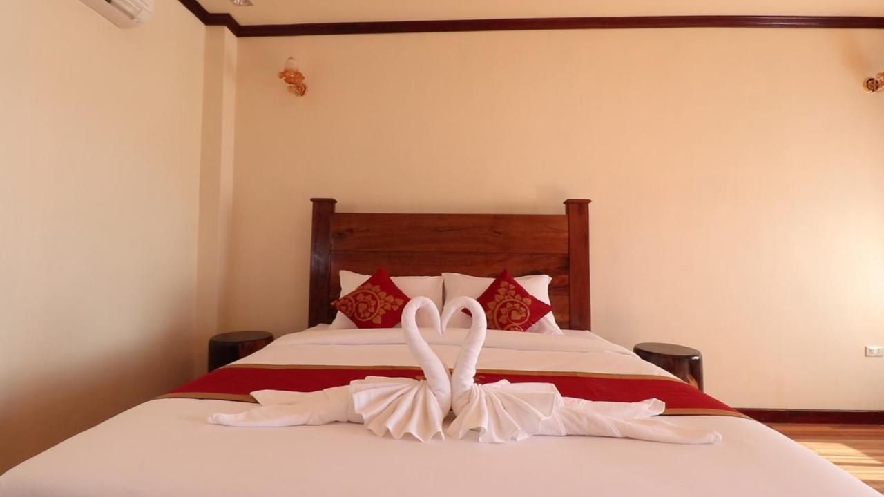 Golden Hotel Dondet Muang Không Esterno foto